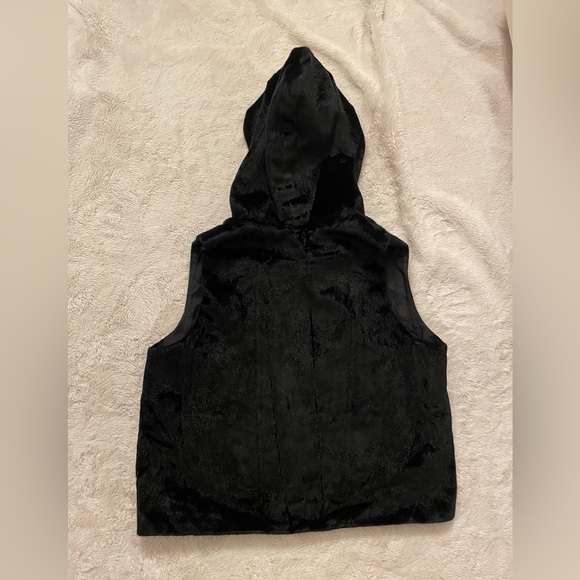 BCBGeneration “2008” Faux Fur Hooded Vest - Picture 3 of 4